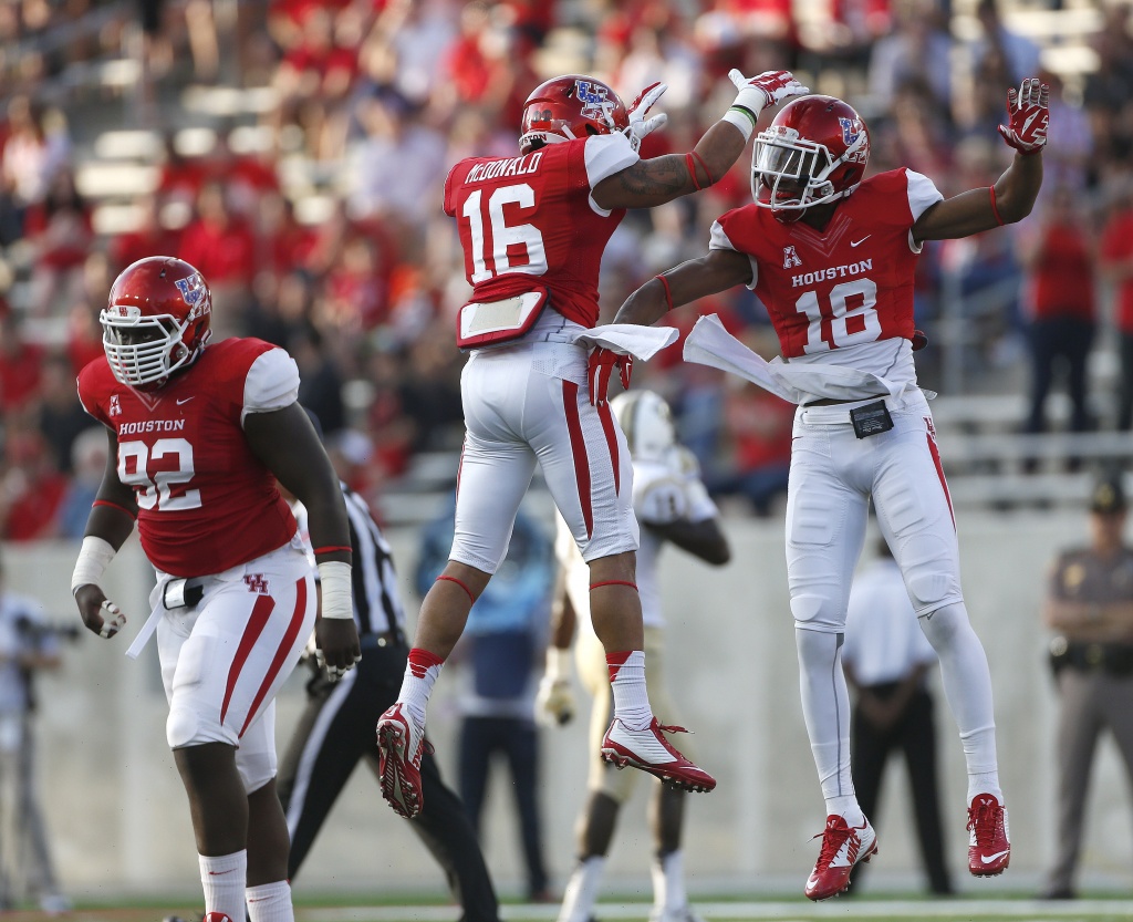 Cougars Cruise Past South Florida For Third Straight Win