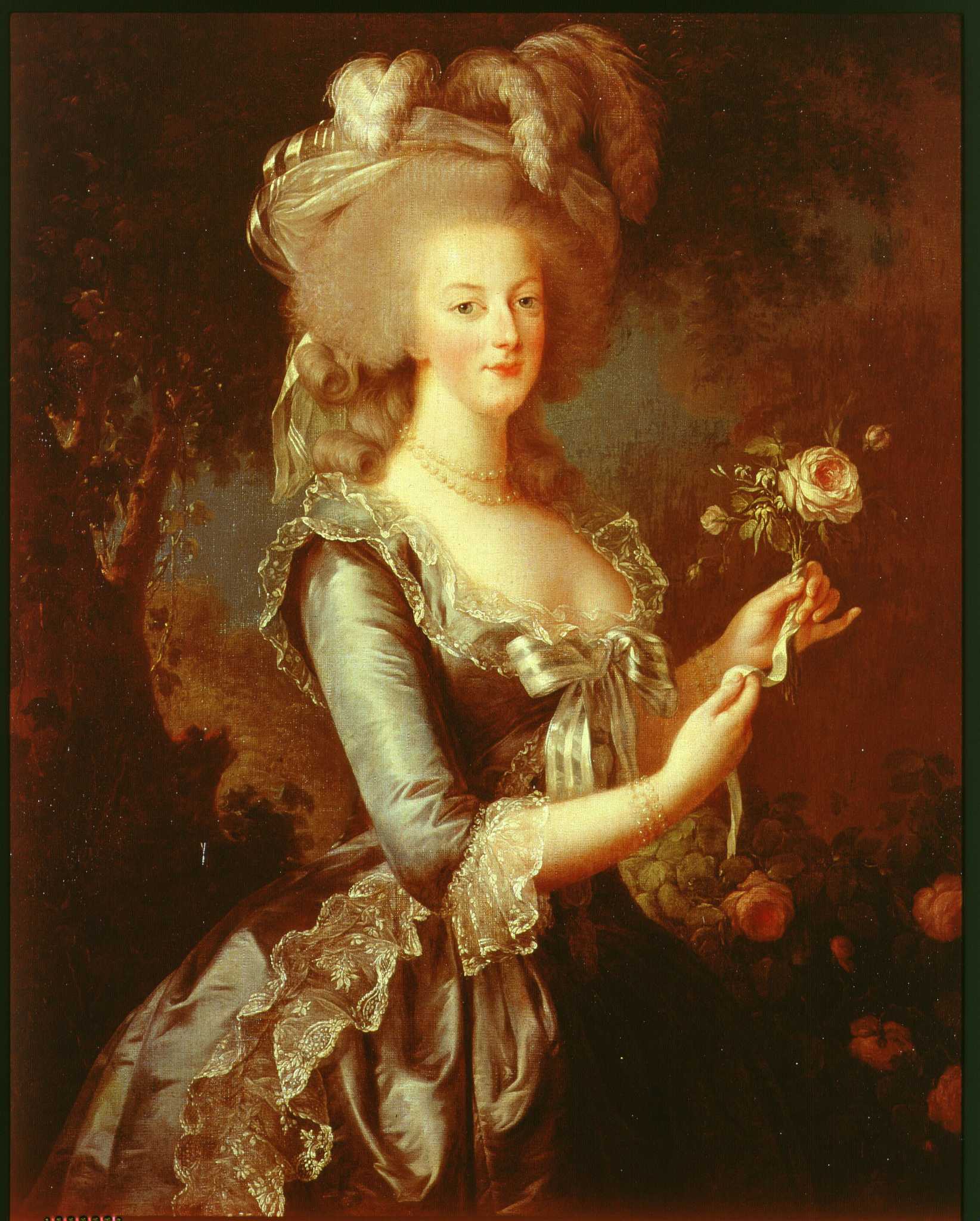 marie-antoinette-continues-to-fascinate