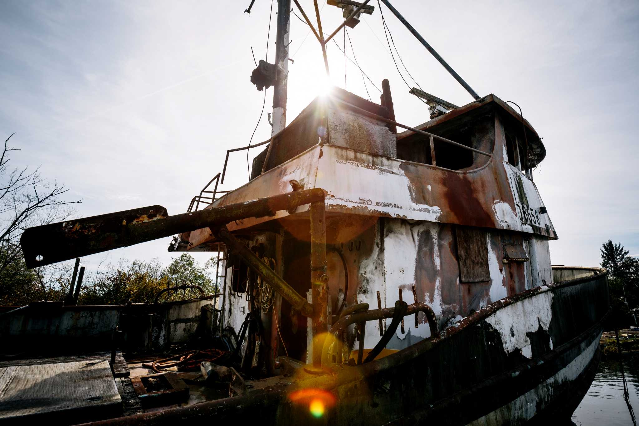 Everett's boat graveyard, Steamboat Slough