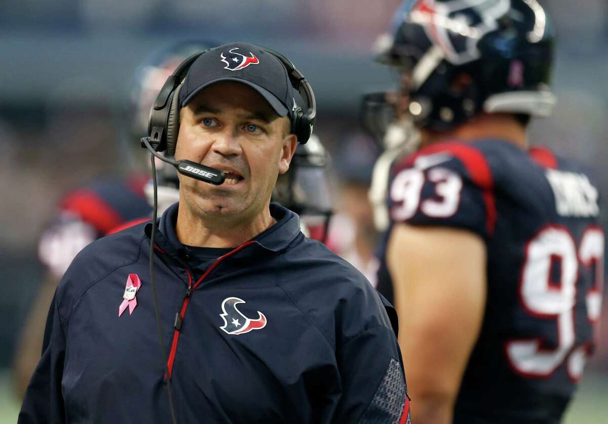 Texans coach Bill O'Brien credits the defense for keeping his team in the overtime loss to the Cowboys at AT&T Stadium.