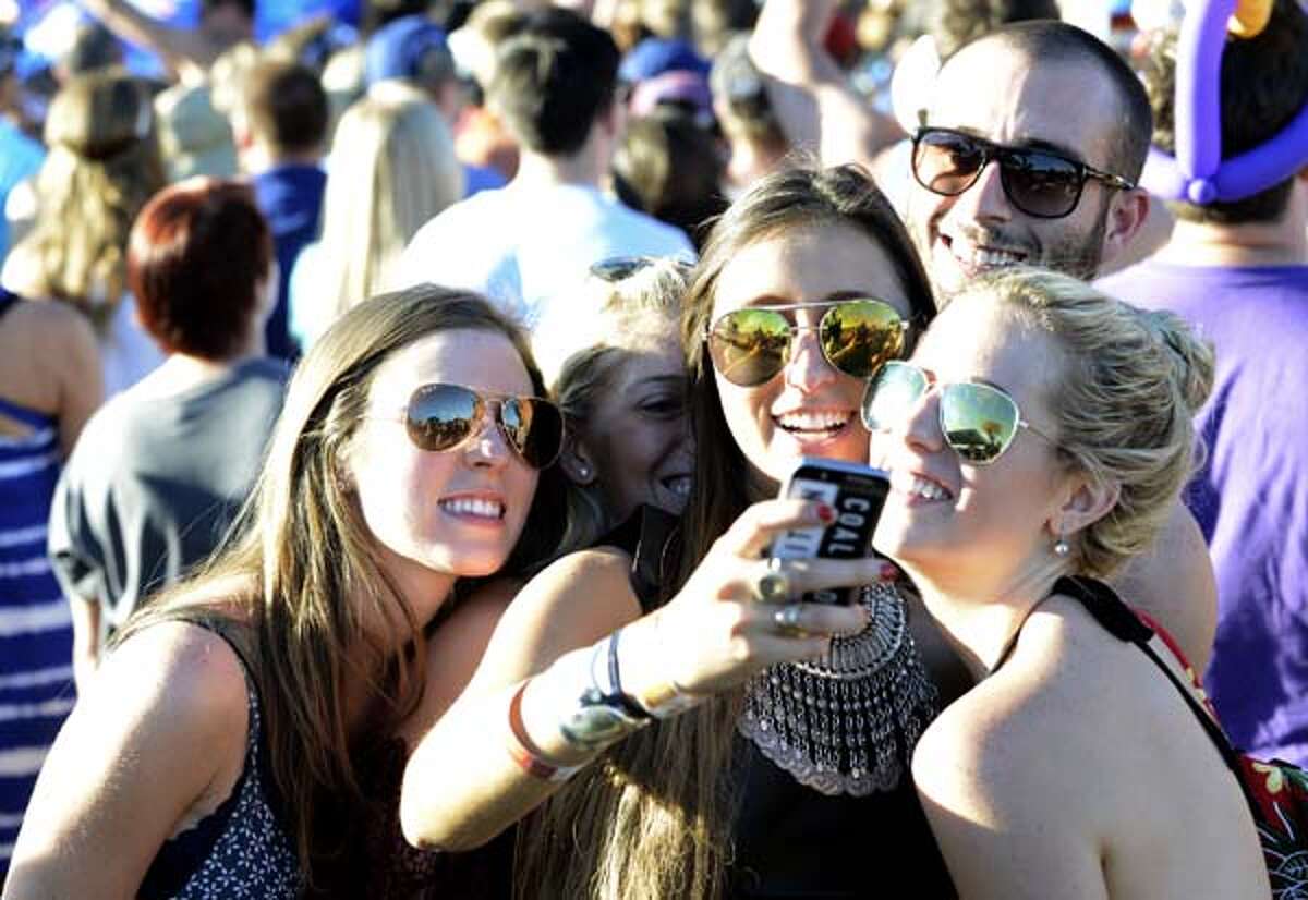 Fans and performers at Austin City Limits