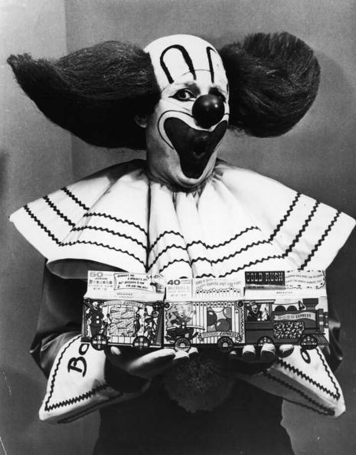 tv personality known for playing bozo the clown dies at 89