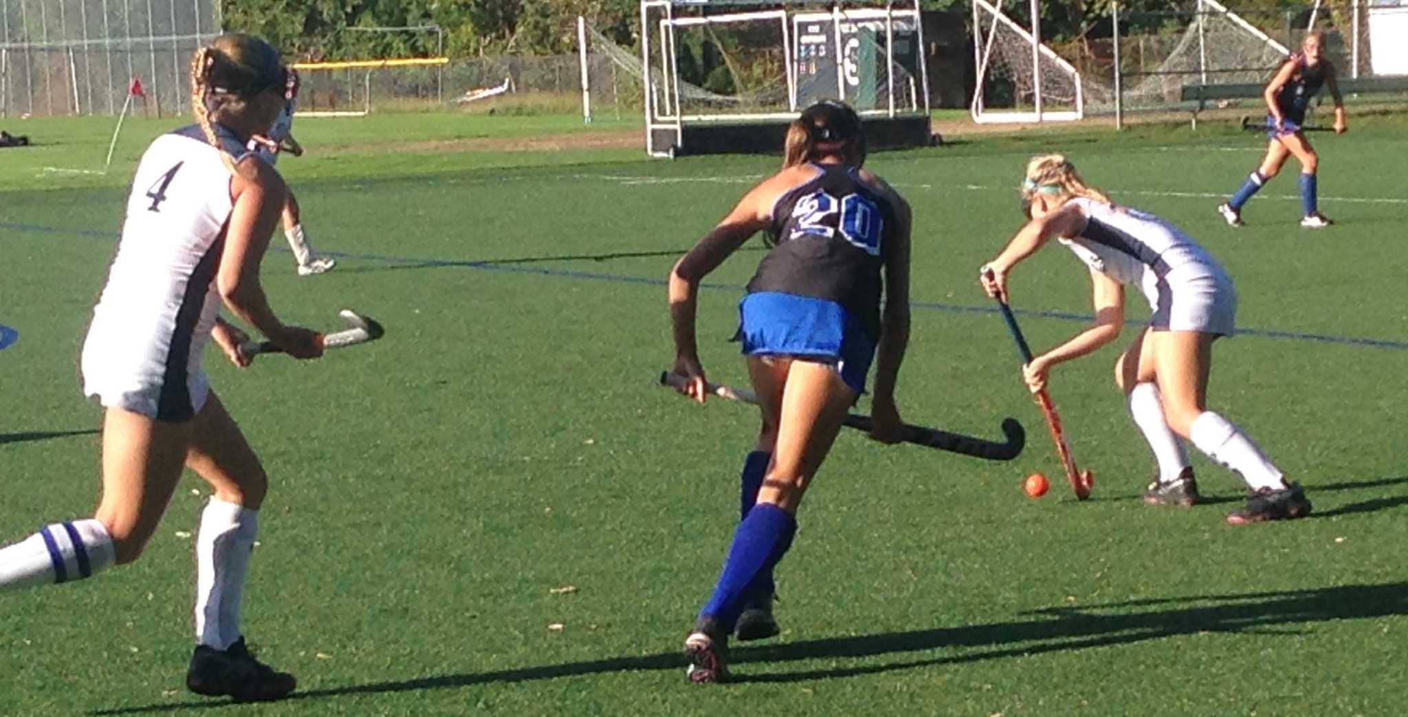Darien field hockey rebounds from loss with big win over Staples