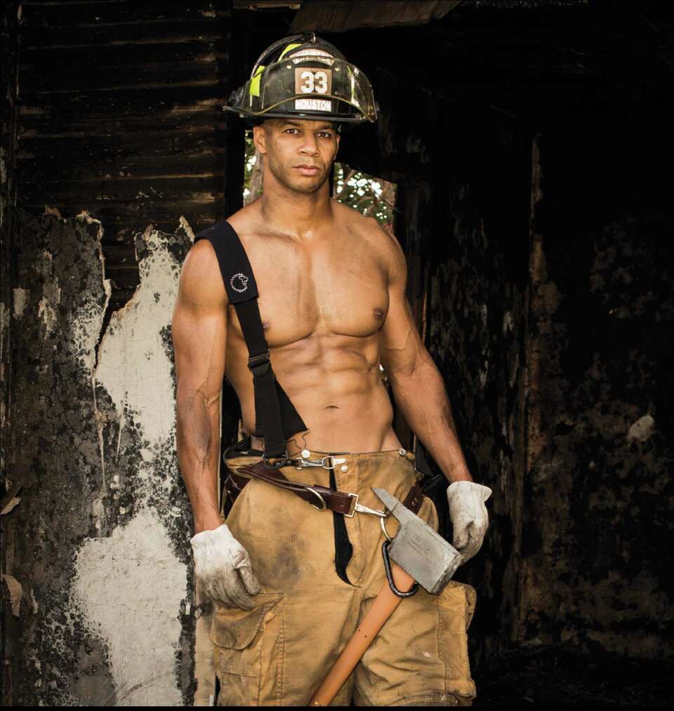 Houston firefighters pose for smokin #39 hot calendar