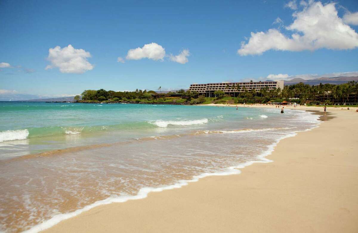 Шел бич. Пляж Каунаоа, Гавайи. Mauna Kea Beach, Hawaii, USA. Самый лучший пляж Америке. 5. Каунаоа, Гавайи.