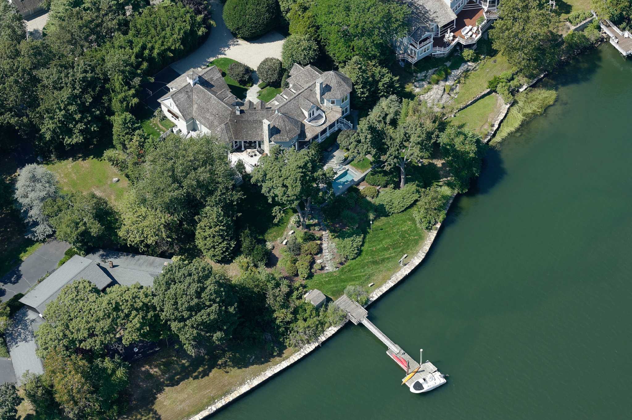 On the market A dramatic Stony Point home