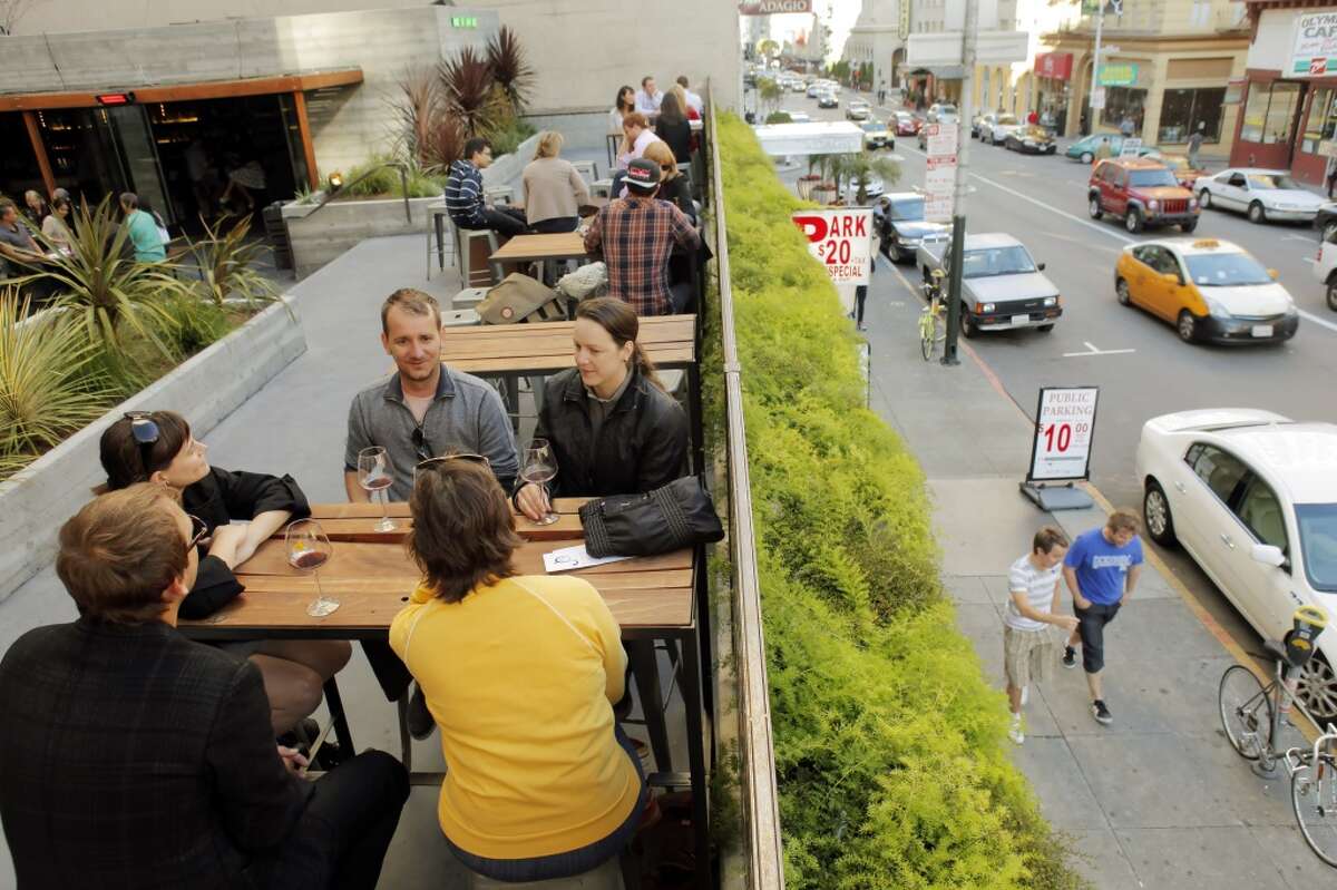 Best outdoor bars and restaurants in San Francisco