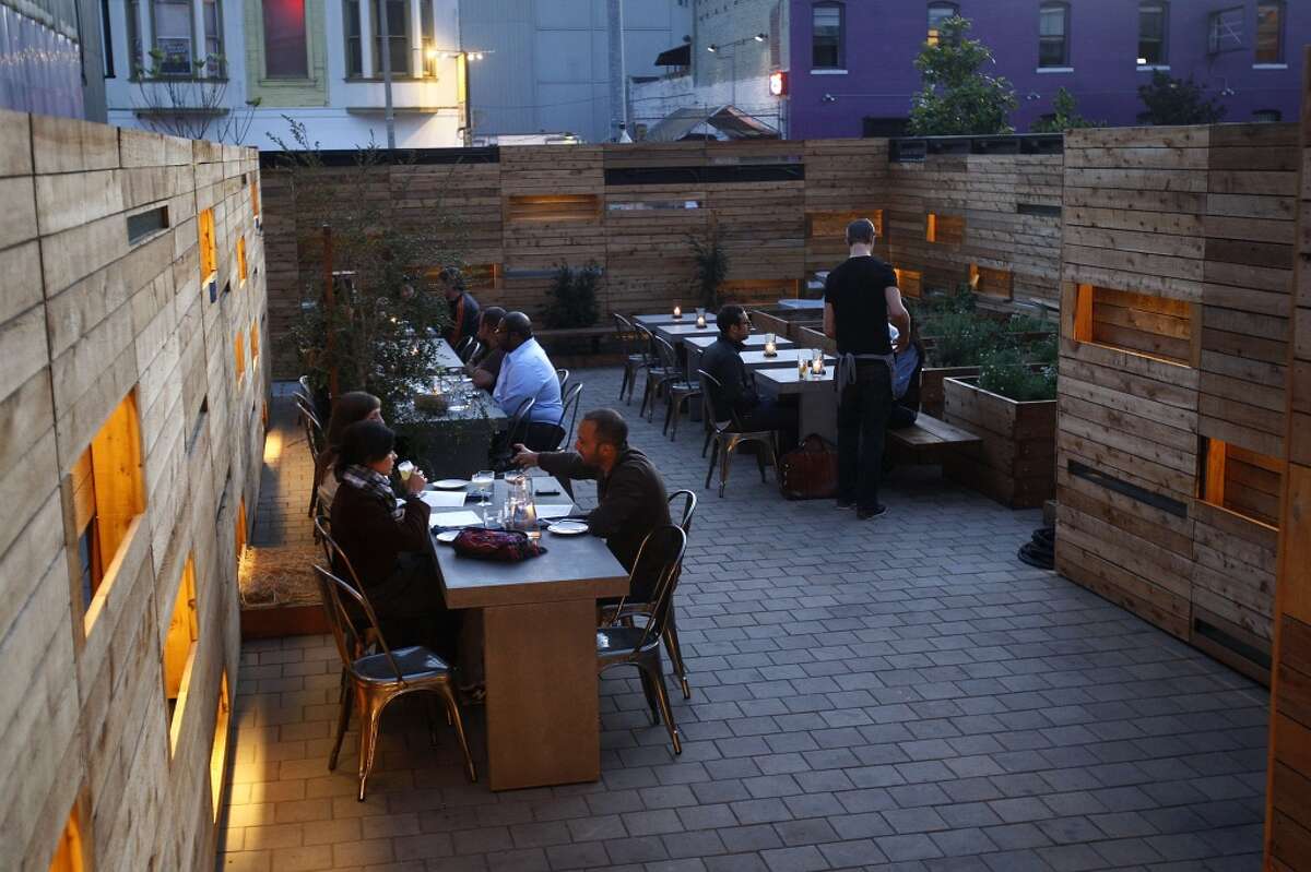 Best outdoor bars and restaurants in San Francisco