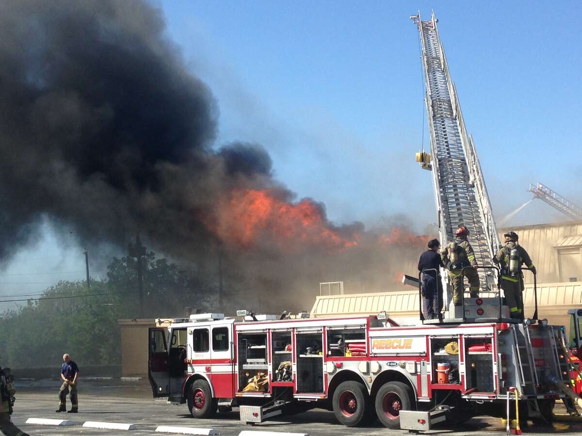 Baptist church on fire on Southeast Side