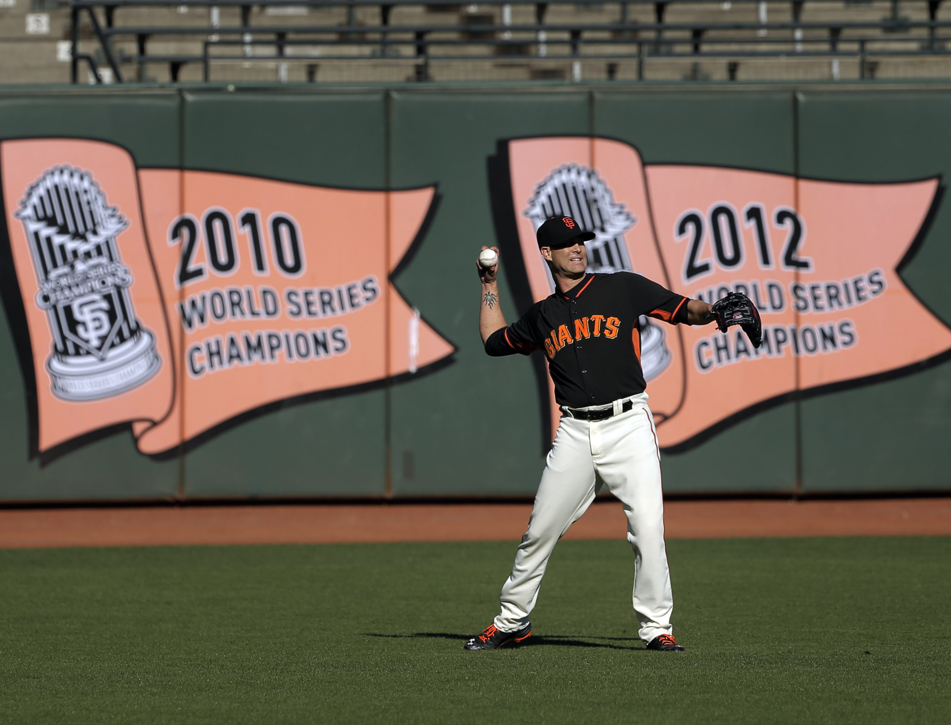 Tim Lincecum Signed Giants Jersey (PSA)