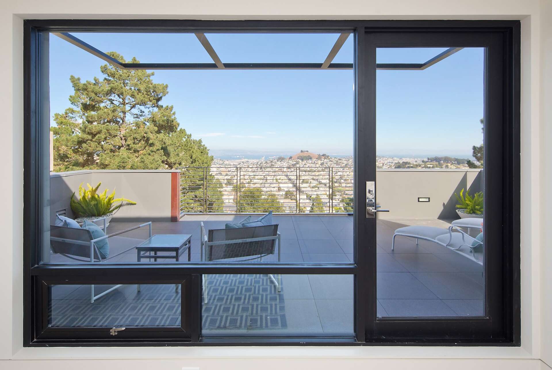 New home in Noe Valley hosts plethora of modern designs