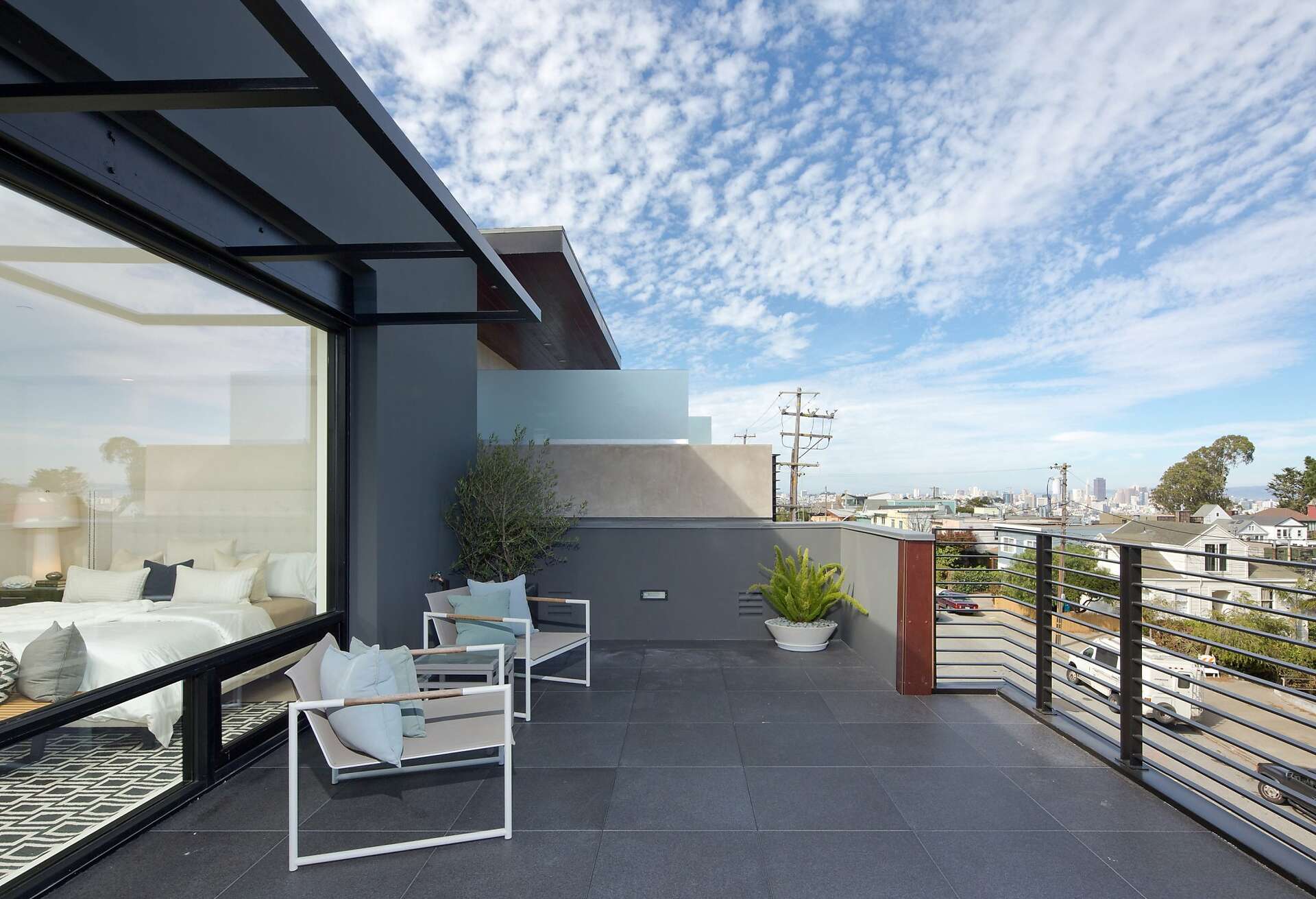 New home in Noe Valley hosts plethora of modern designs