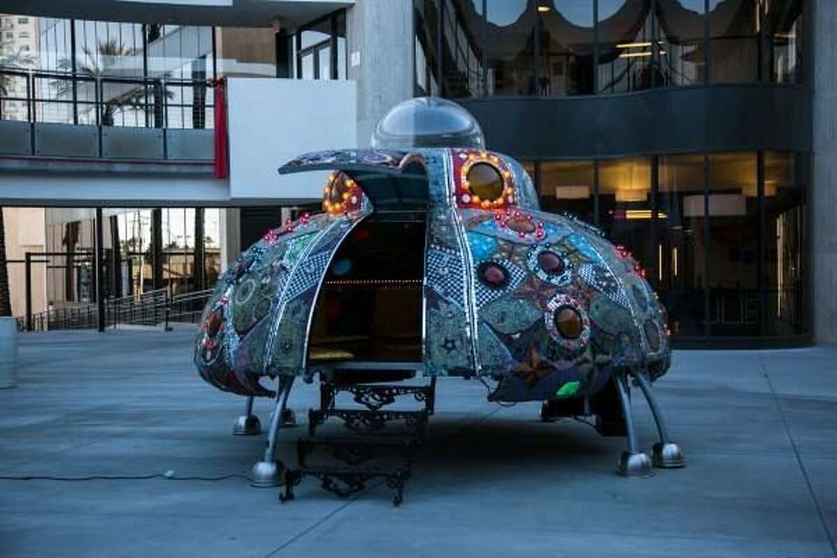 10 cool office spaces