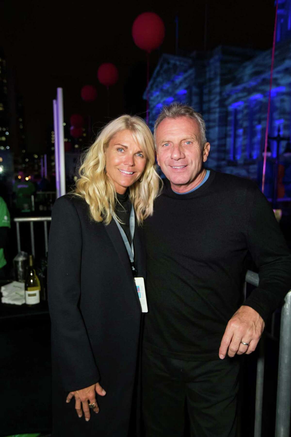 Jennifer Montana and Joe Montana at the Concert for UCSF Benioff Children's Hospitals at Civic Center Plaza on October 14, 2014.