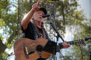 Willie Nelson to play at historic Gruene Hall in November