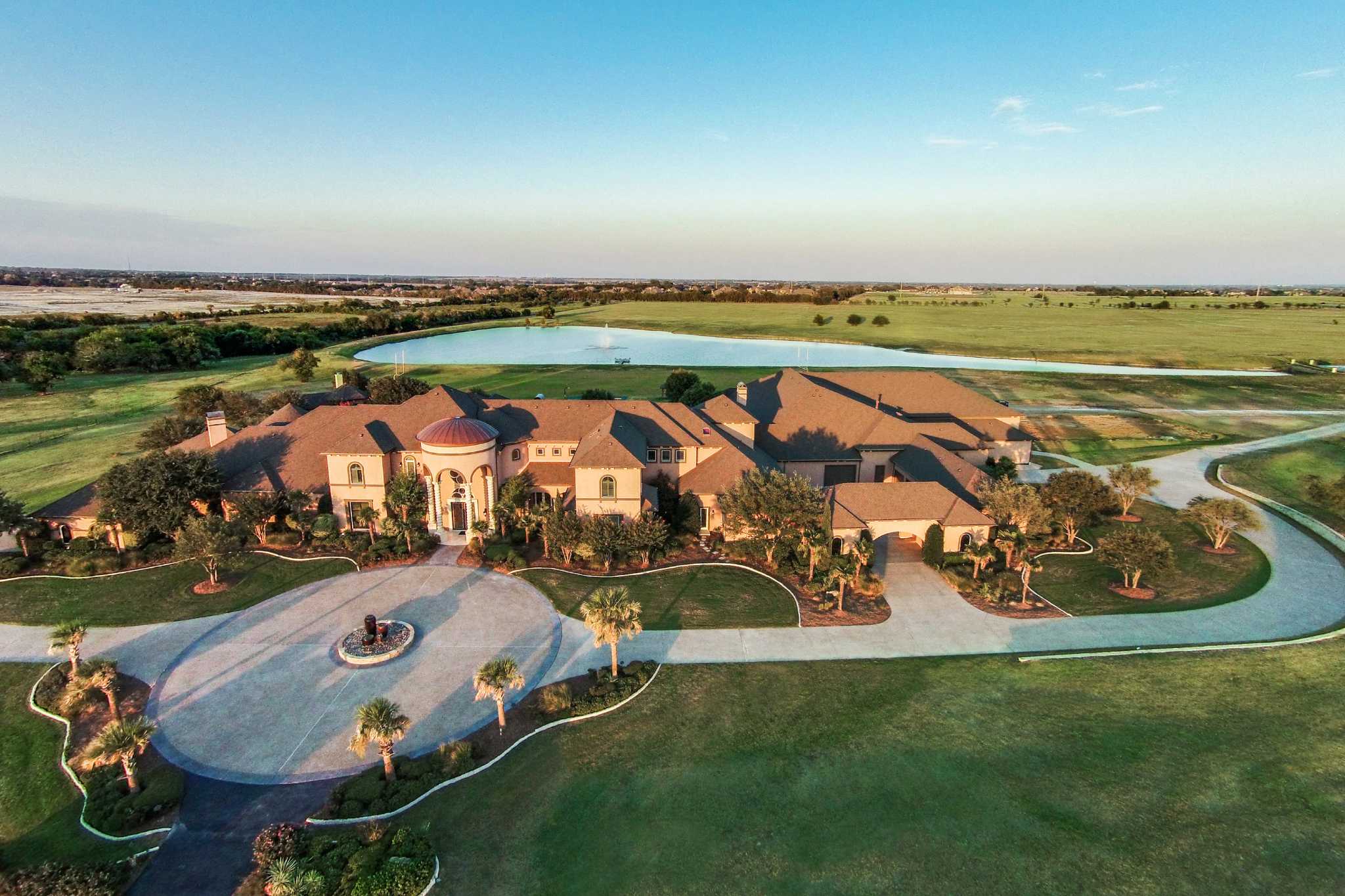 Former Dallas Cowboys Player Deion Sanders Mansion Up For Auction