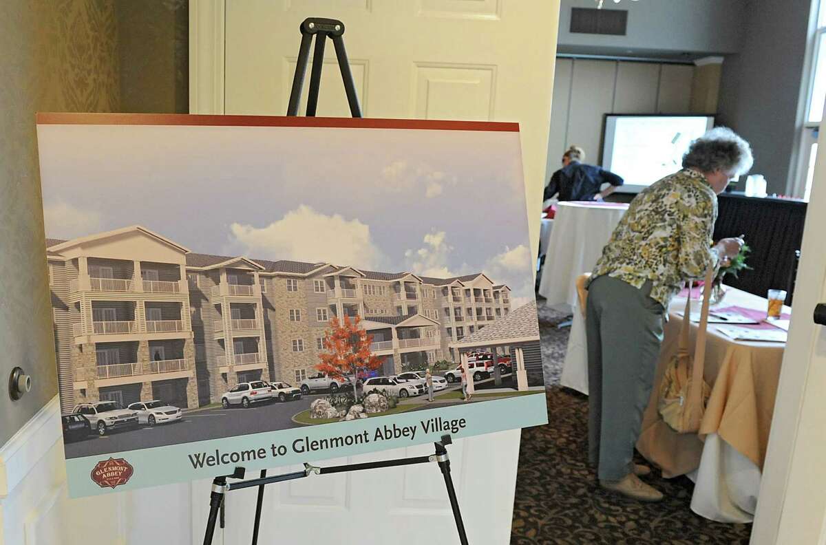 Photos Glenmont Abbey Village preview