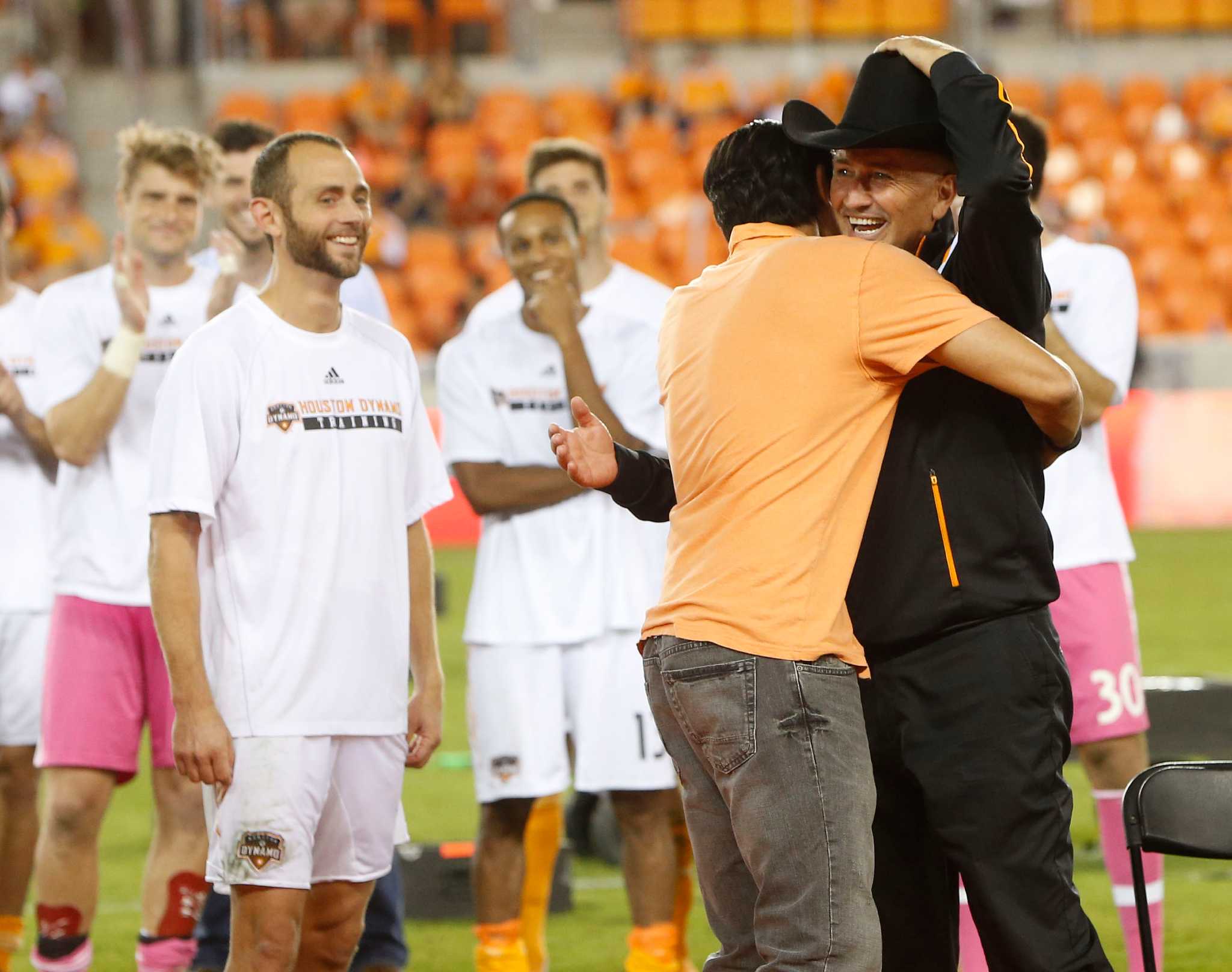 Departing Kinnear appreciated during final home match