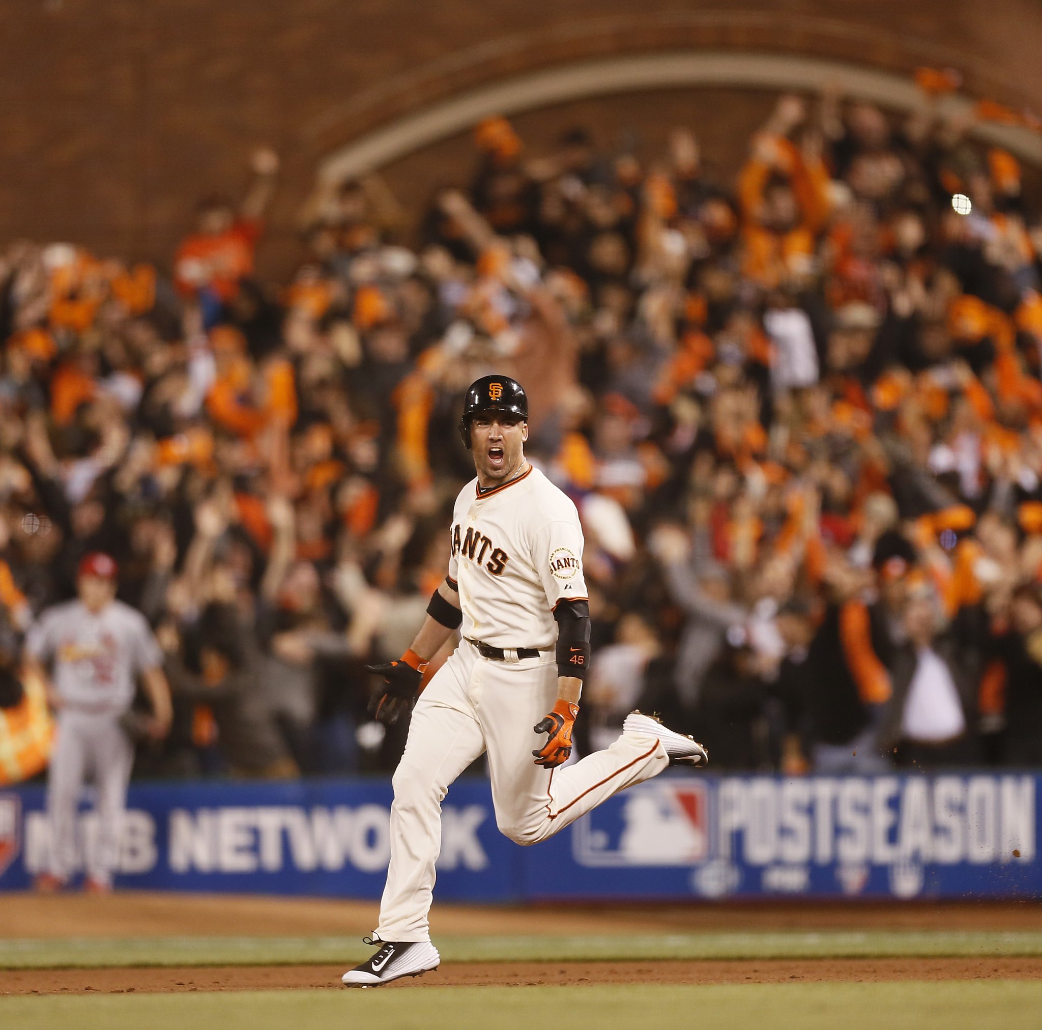 NLCS notes: Travis Ishikawa in a fog after his big blast to win Game 5 -  Los Angeles Times