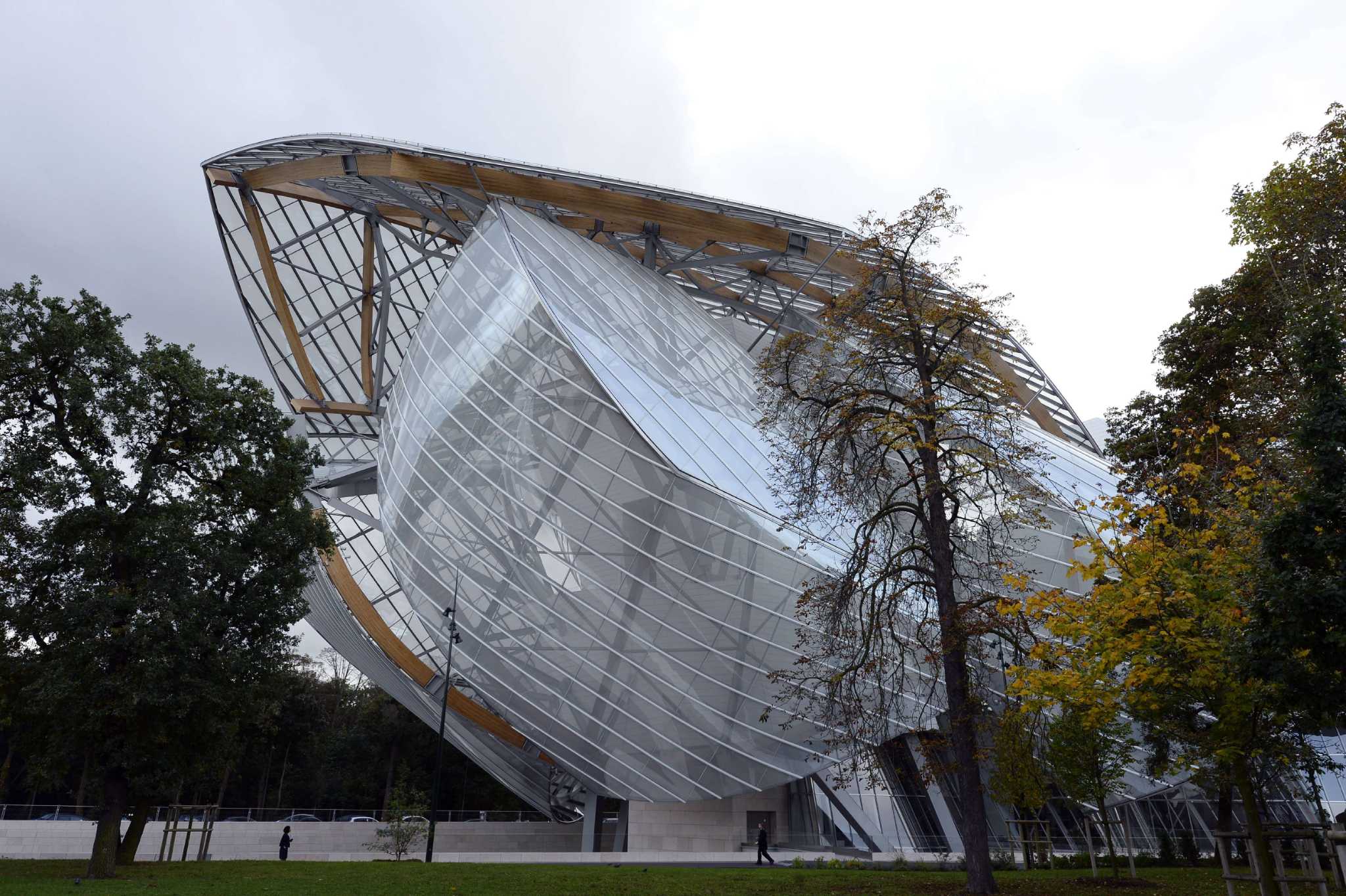 A cloud of glass in the Bois de Boulogne: the Louis Vuitton Foundation