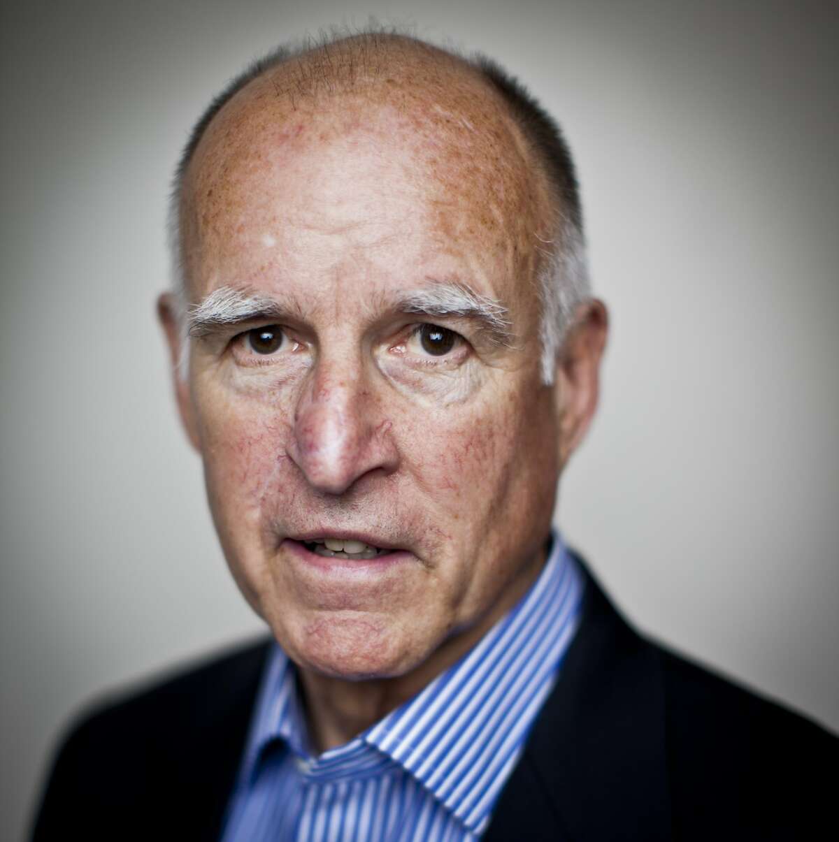 Jerry Brown and Pope Francis to talk climate change, trafficking