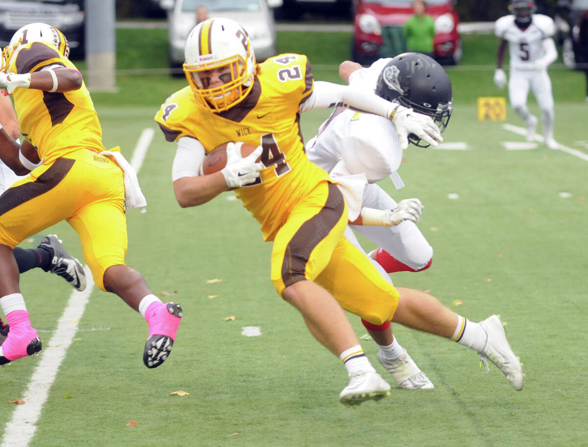 Brunswick football team beats Salisbury on Wilder's touchdown in
