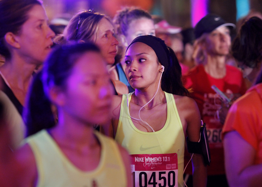 Women's halfmarathon winds its way through S.F.