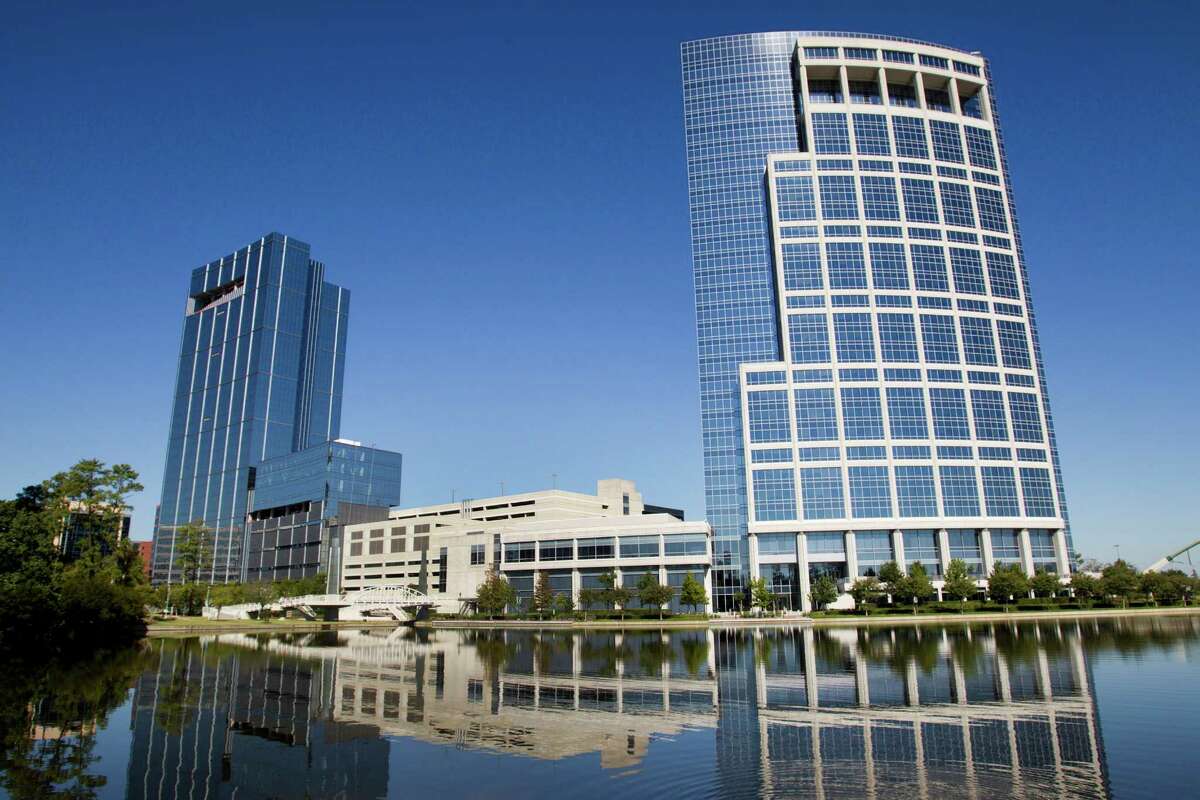 Among large deals in recent years are Anadarko Petroleum Corp.'s expansion into a second tower, left, in The Woodlands.