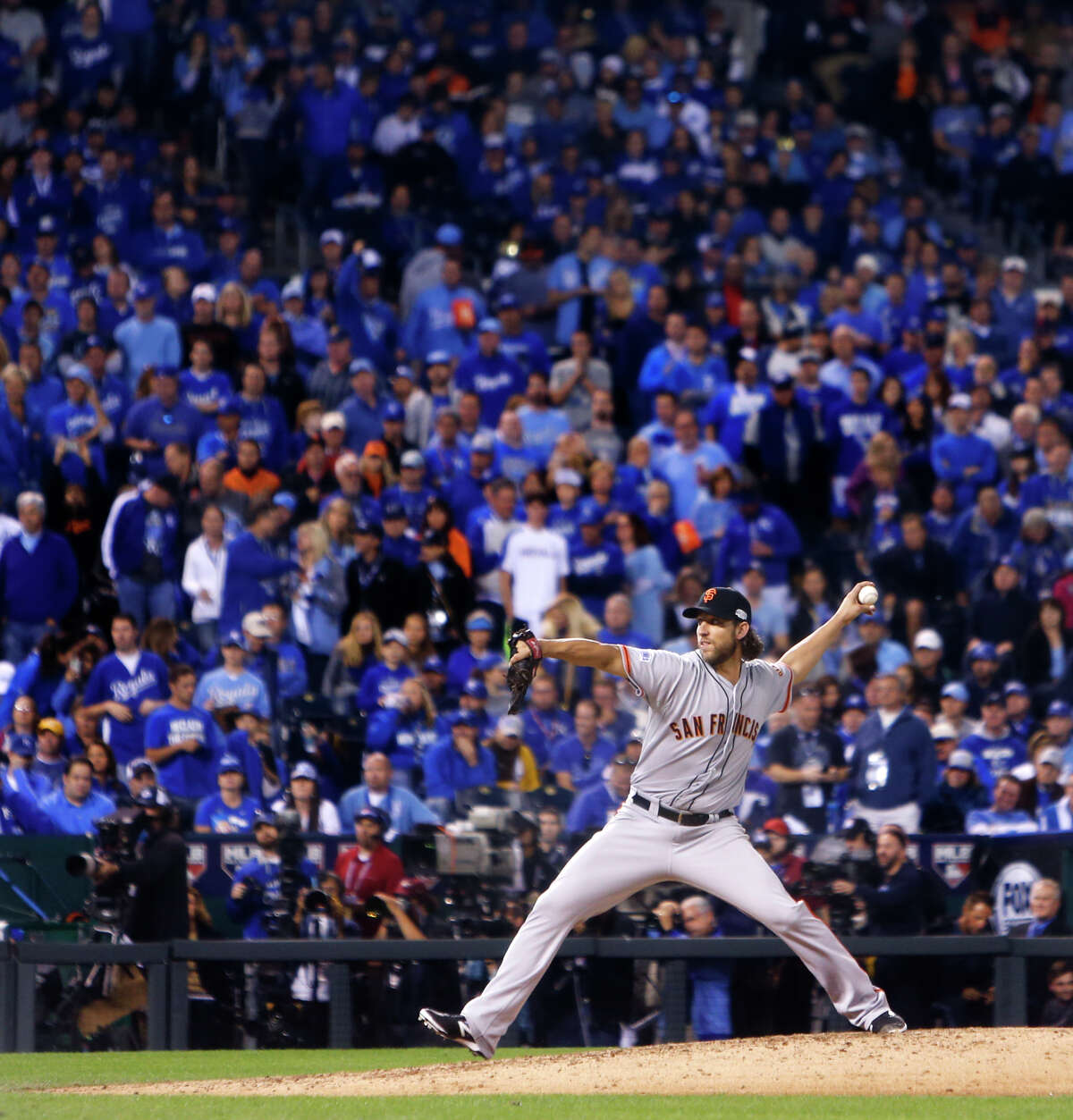 Madison Bumgarner 'not going to pitch' Bochy's final game