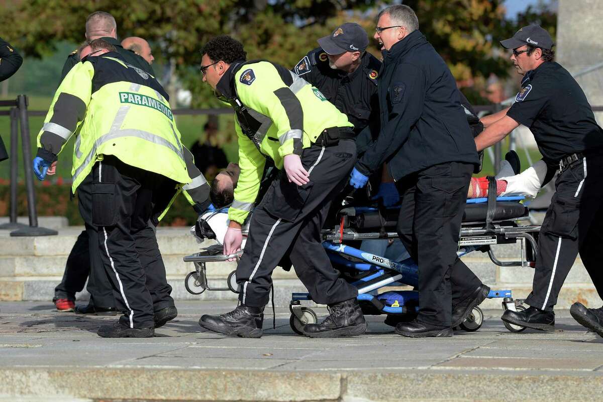 2 dead in shooting attack at Canada's Parliament