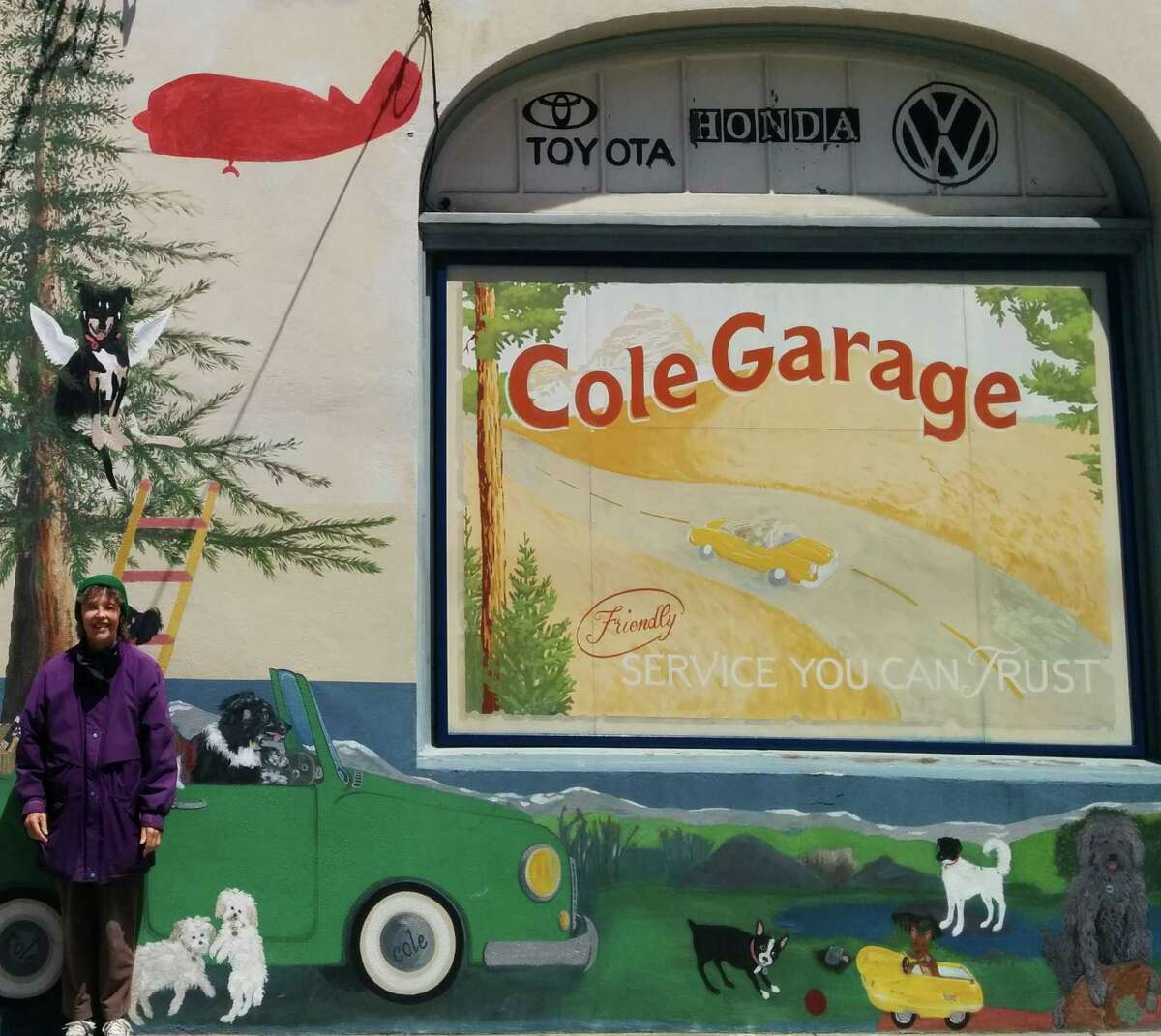 Cole Valley Garage Dog Mural immortalizes pets
