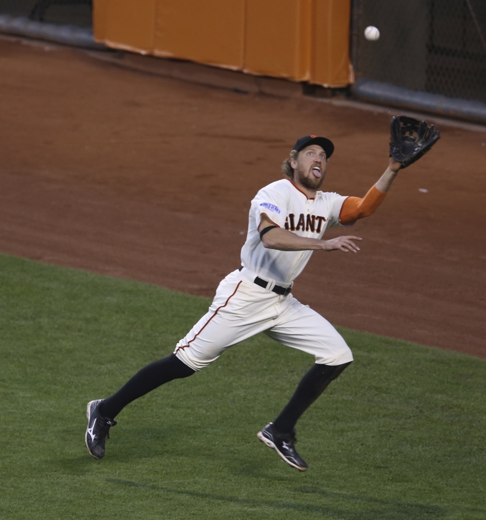 Giants cut popular Hunter Pence: outfielder, leader, World Series champion