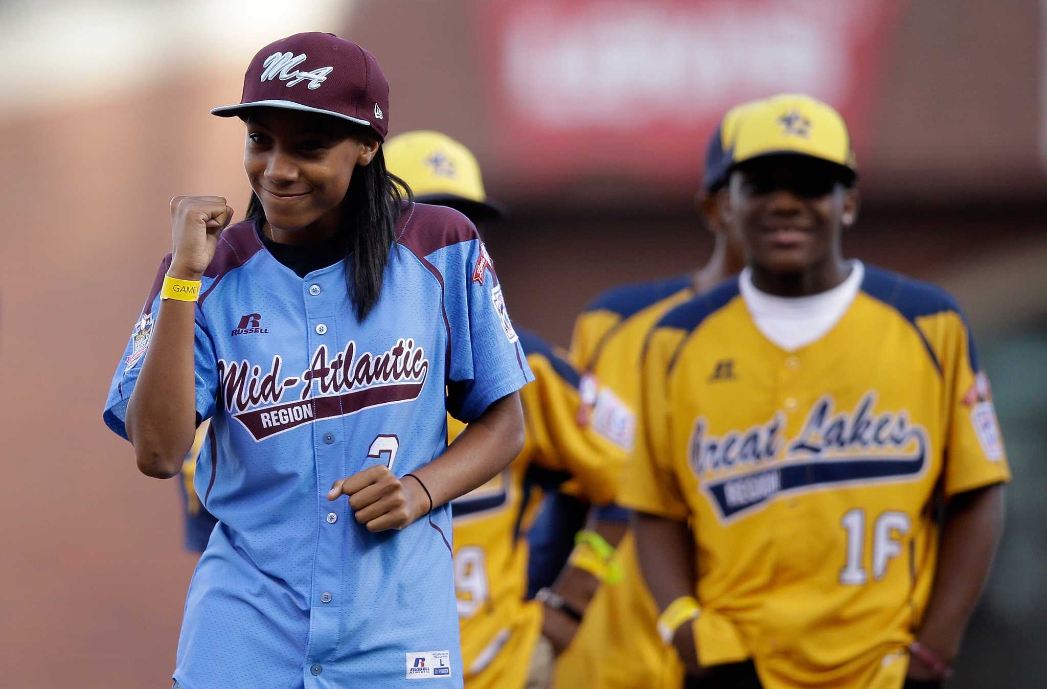 Mo'ne Davis, Jackie Robinson West earn Little League spotlight