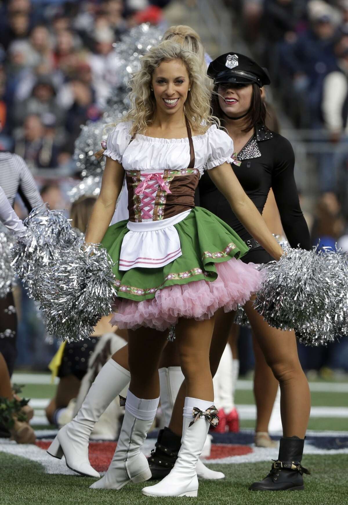 Download NFL cheerleaders dress up for Halloween