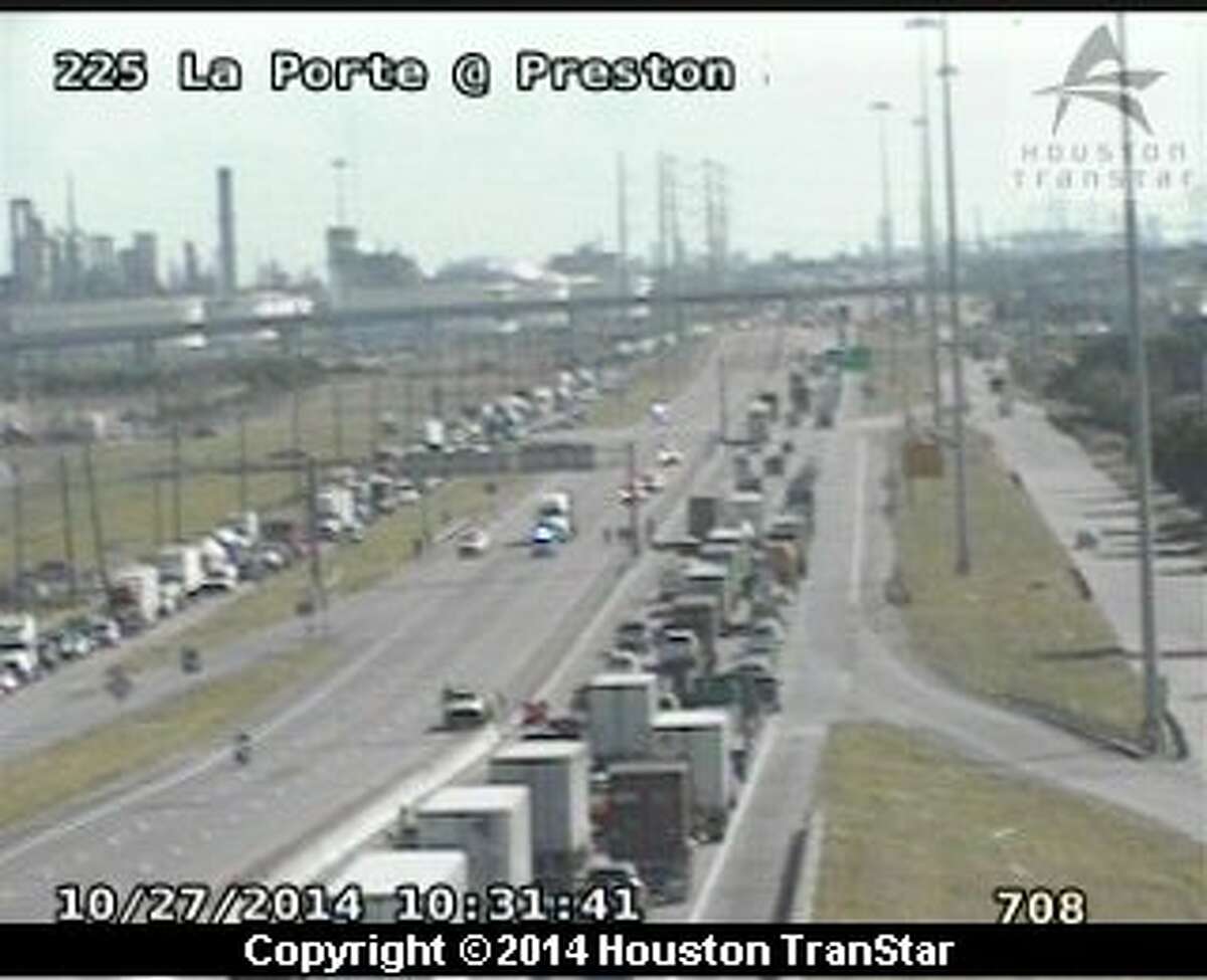 Portions of Highway 225 in Pasadena were temporarily shutdown Monday morning after a fatal crash near the Sam Houston Tollway.