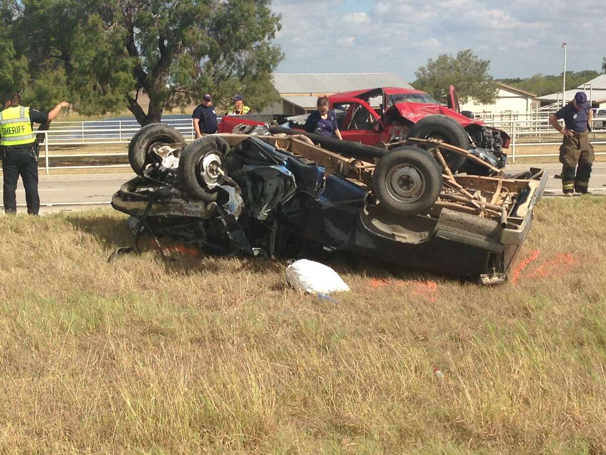 Bexar County Sheriff's deputies are working a major crash involving at least four vehicles on U.S. 87 and Loop 106.