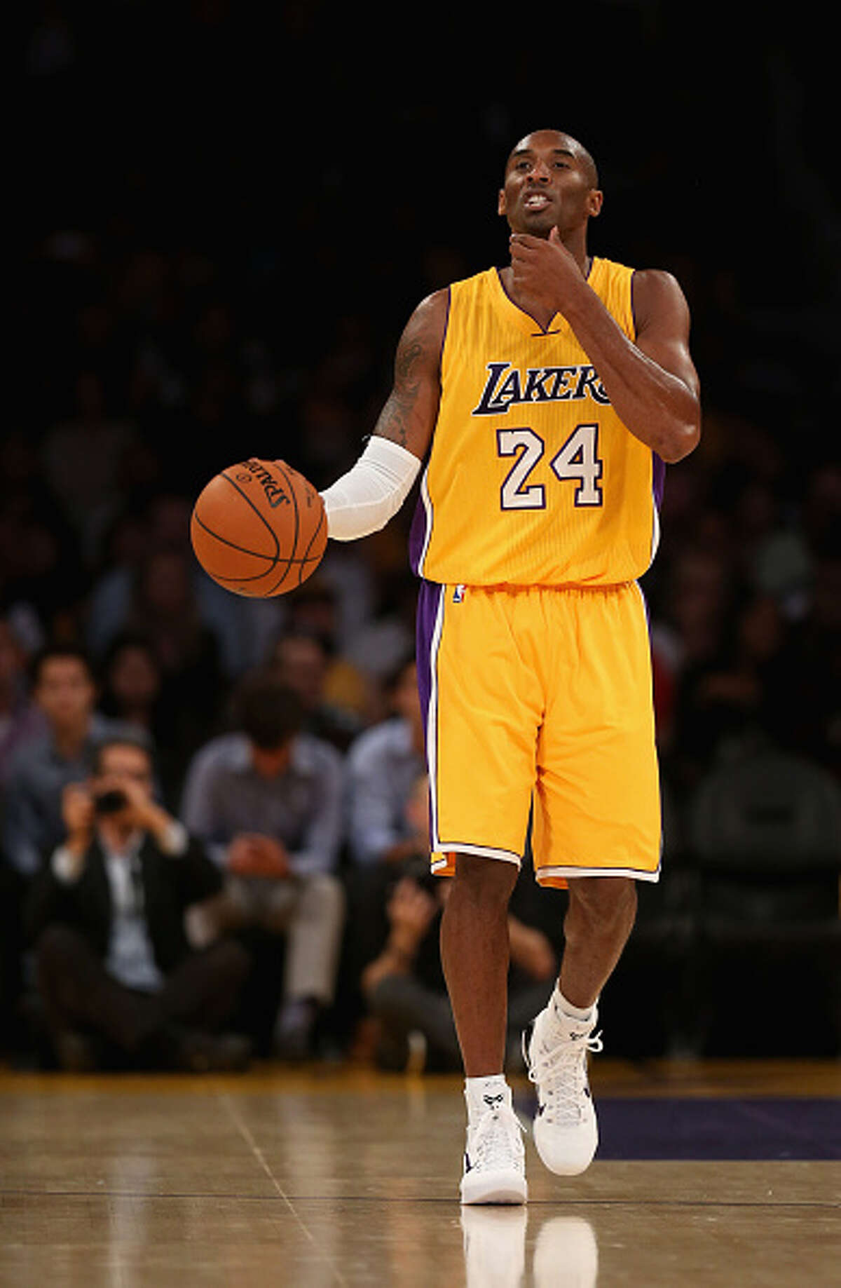 lakers uniform kobe