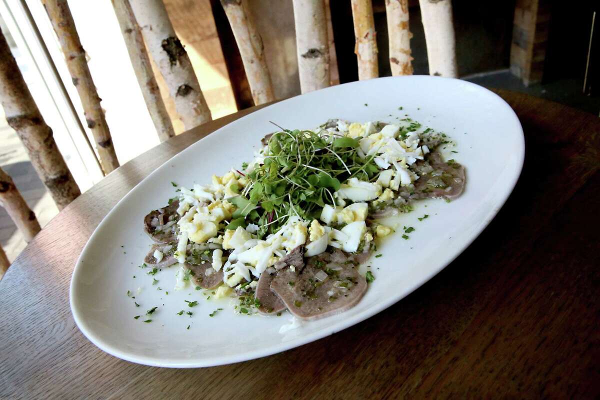 The fits and starts of Sal y Pimienta