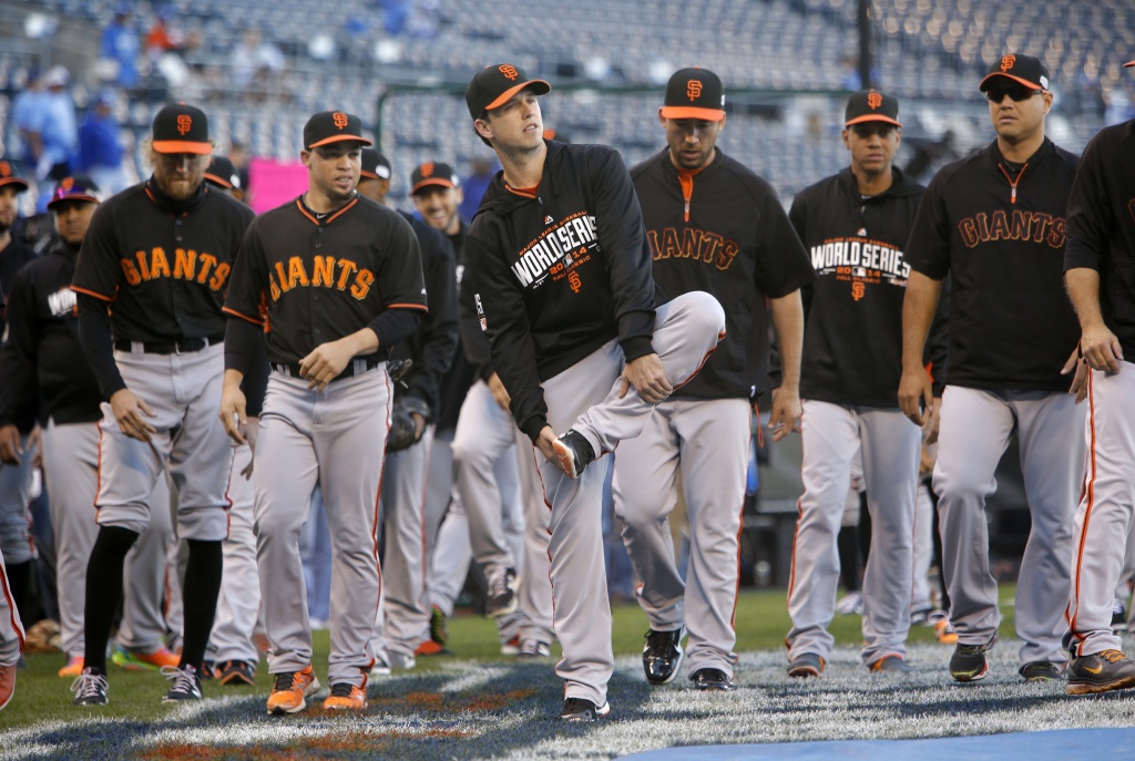 Nike San Francisco Giants Buster Posey #28 Name & Number Team T-Shirt