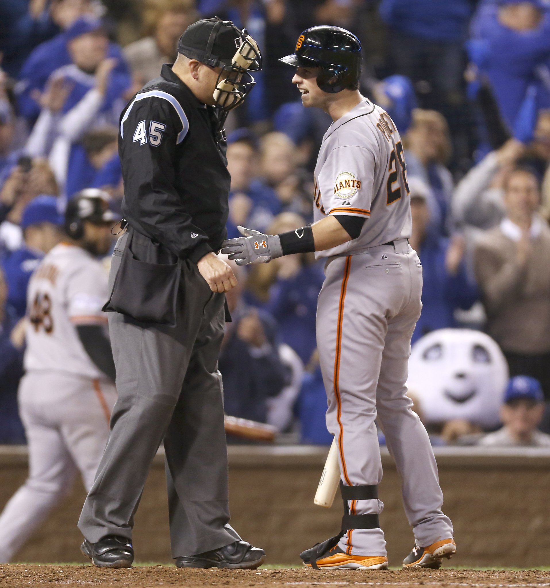 Giants love watching Madison Bumgarner flex his muscles at the plate