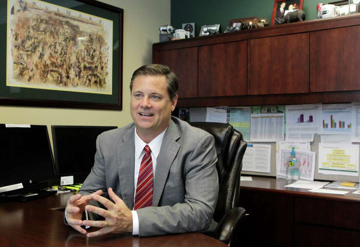 No. 1 midsize company Edward Jones Investments