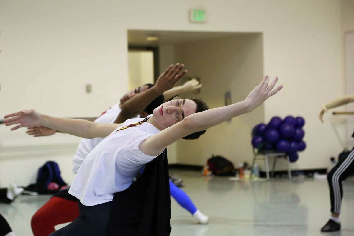 Dancers ditch dress codes for Halloween spirit
