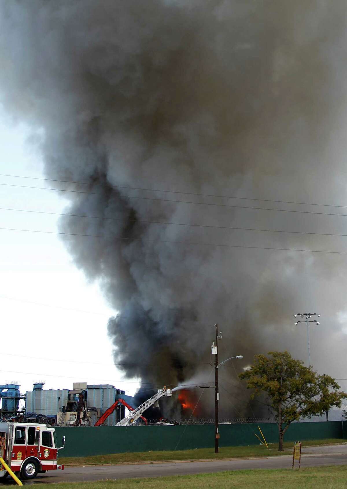 Fire breaks out near Houston Ship Channel