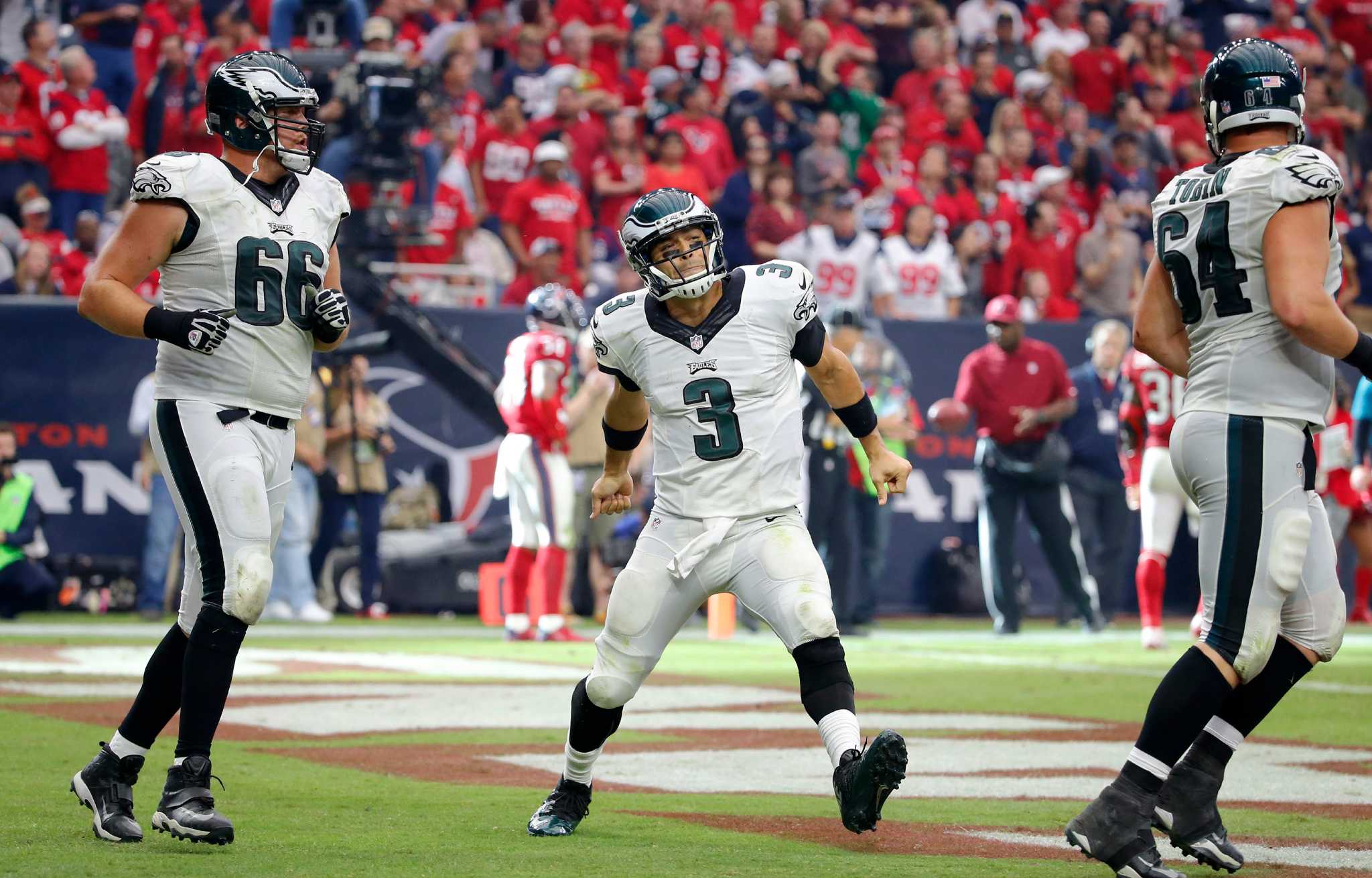 Eagles QB Mark Sanchez throws TD pass for first time since 2012 