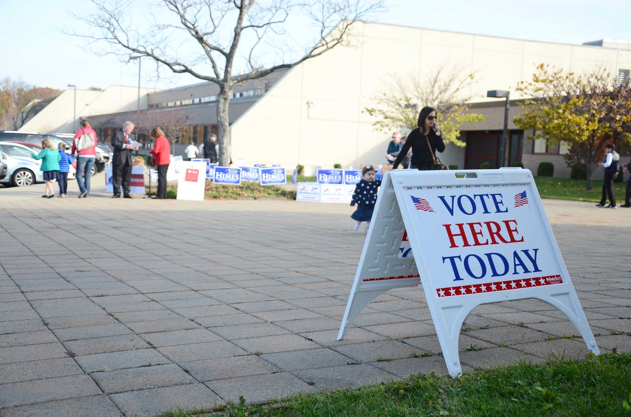 Election update 43 of New Canaan voters cast ballots by evening