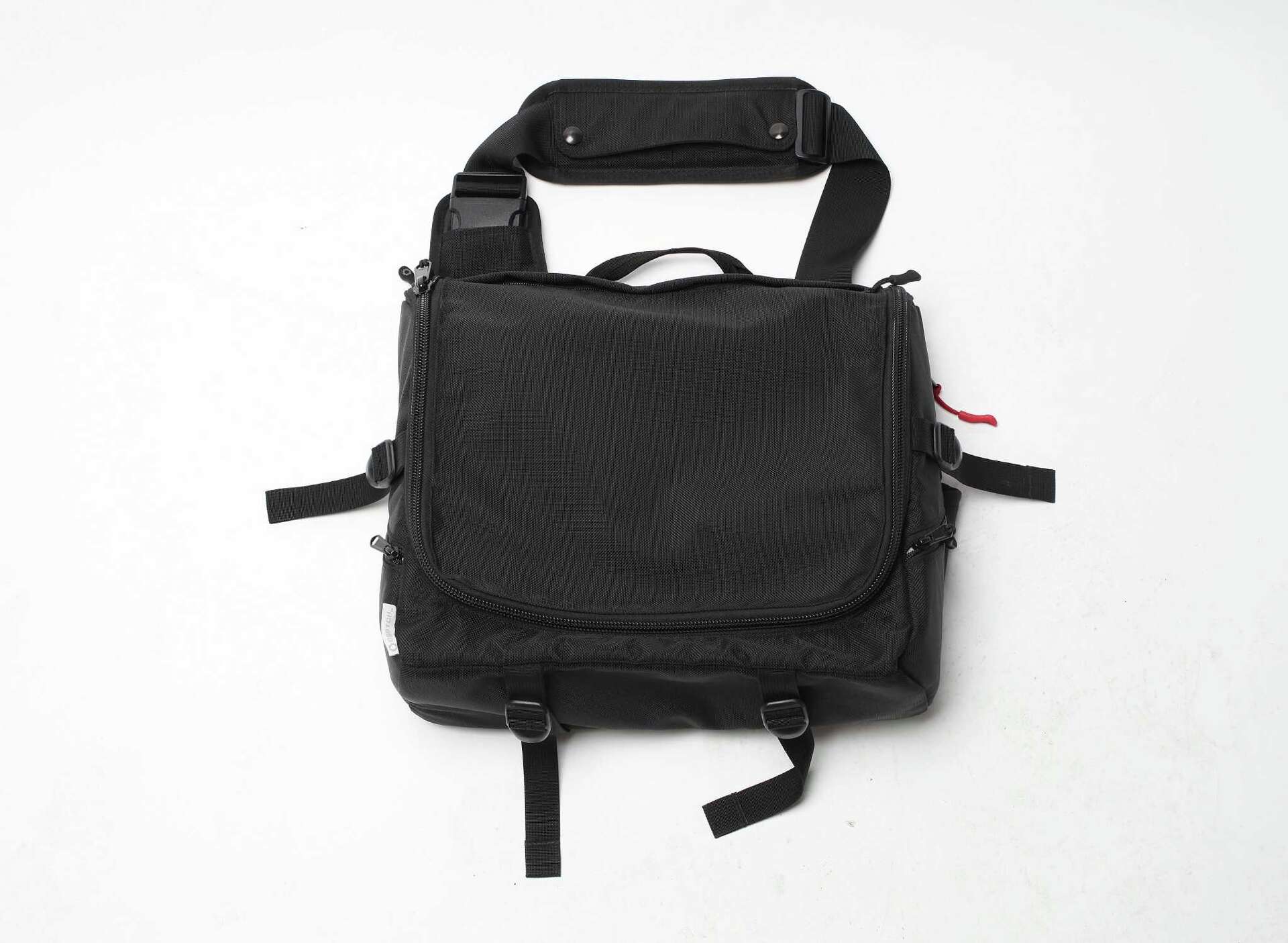 バッグ archive DSPTCH TECH MESSENGER BAG DSPTCH Tech Messenger | GearMoose