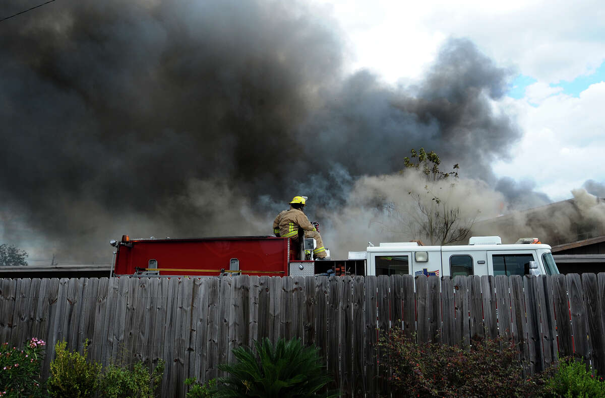 Beaumont firefighters battle fire at former retirement center