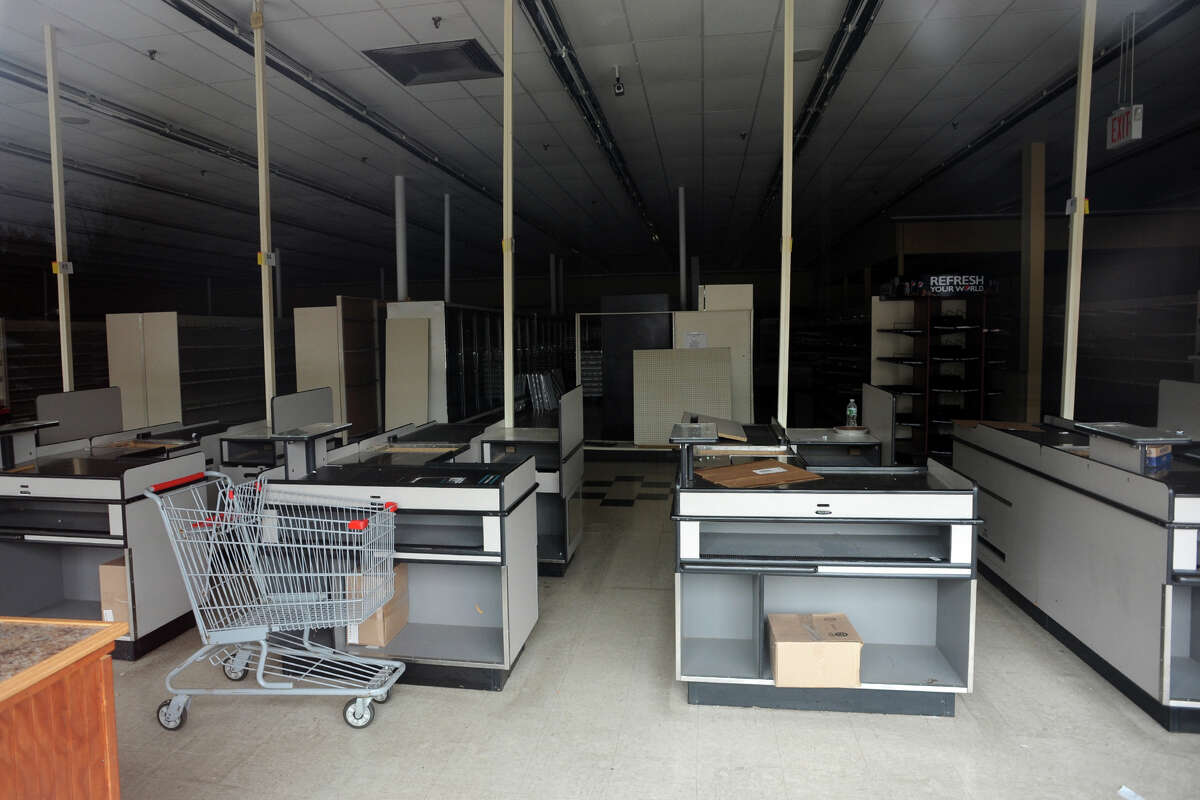 Bridgeport offers freshfood options while it awaits a new grocer