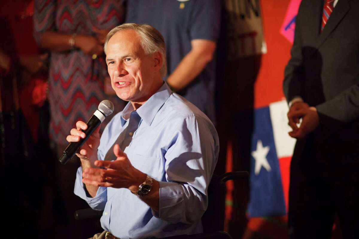 Gov.-elect Greg Abbott has sued the federal government many times as attorney general, but he should oppose state litigation attempting to block President Obama’s executive action on immigration.