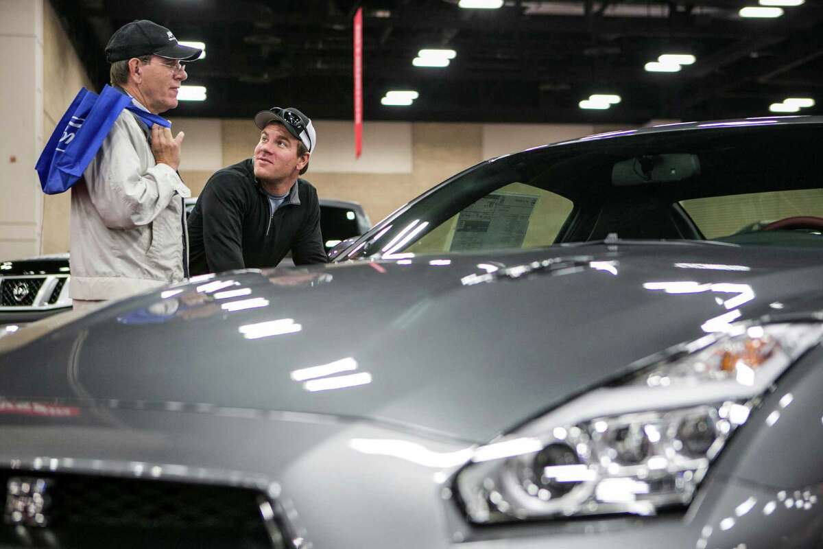 Spotlight is on green at San Antonio auto show